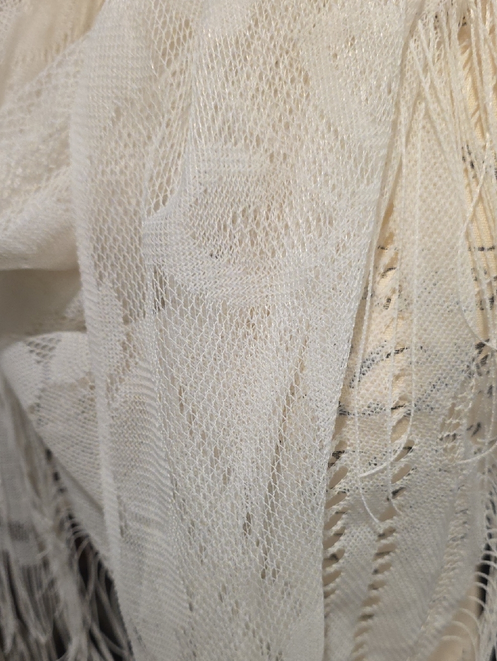 Lightweight Off White Fringe Scarf/Wrap - Picture 8 of 10